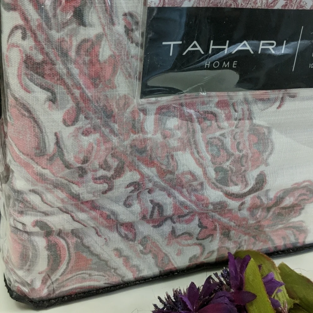 Tahari King Size Duvet 3pc Set Medallions Scrolls